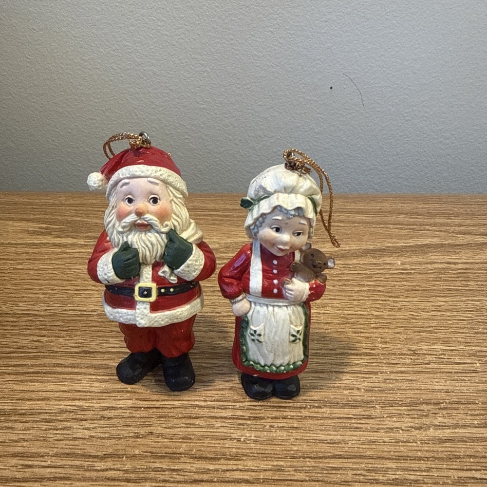 Vintage Holiday Memories Collector Ornaments Mr. And Mrs. Claus Some Wear & Tear
